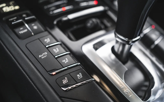 Porsche Cayenne cena 194999 przebieg: 139980, rok produkcji 2014 z Chełm małe 781